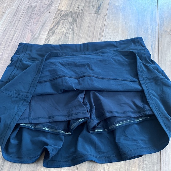 Lululemon Pace Rival Navy Women's Skort 10 - Picture 10 of 11